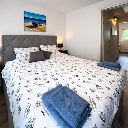 2 Bedroom Awesome In Vakantiehuis