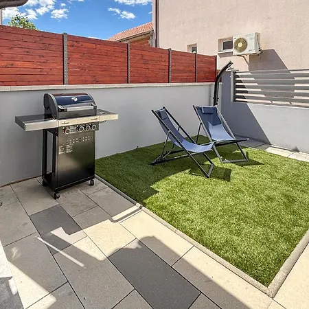 Vakantiehuis 2 Bedroom Awesome In