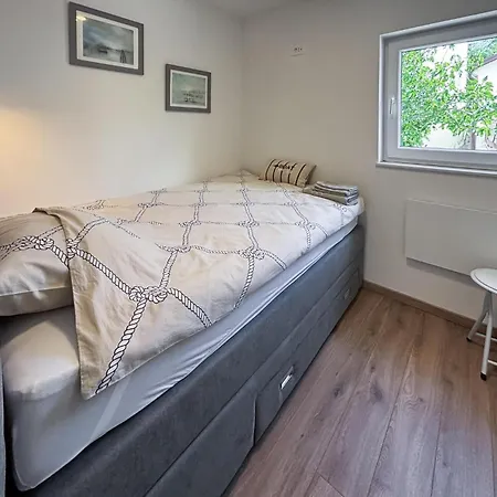 2 Bedroom Awesome In Vakantiehuis